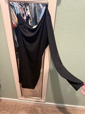 Black One-Shoulder Asymmetrical Dress